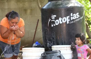 Abastecen con agua de pipa a nueve comunidades