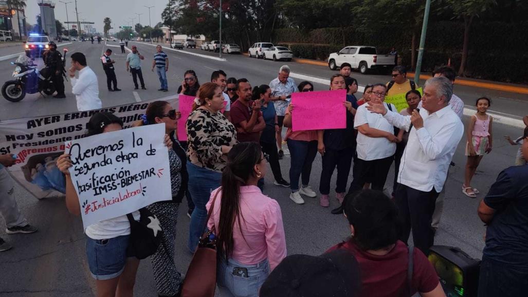 Se manifestan frente a la Casa de Gobierno; exigen basificación