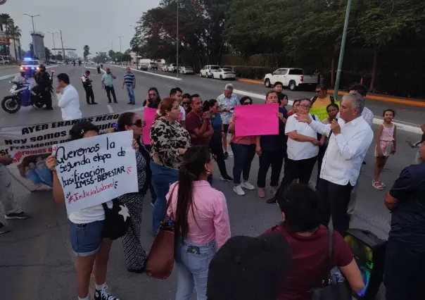 Se manifestan frente a la Casa de Gobierno; exigen basificación