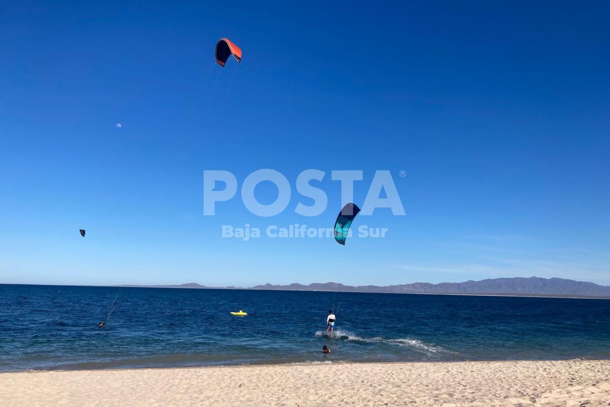 Dile adiós al calor y lánzate a playa El Sargento en La Paz