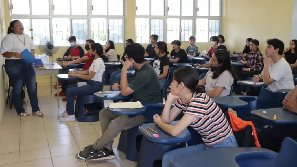 Más de 5 mil jóvenes buscarán un lugar en preparatorias de la UADY este sábado