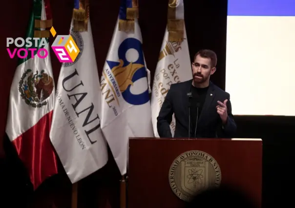 Mauricio Cantú dialoga con jóvenes universitarios en Monterrey