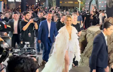 J. LO hermana ya eres mexicana (VIDEO)