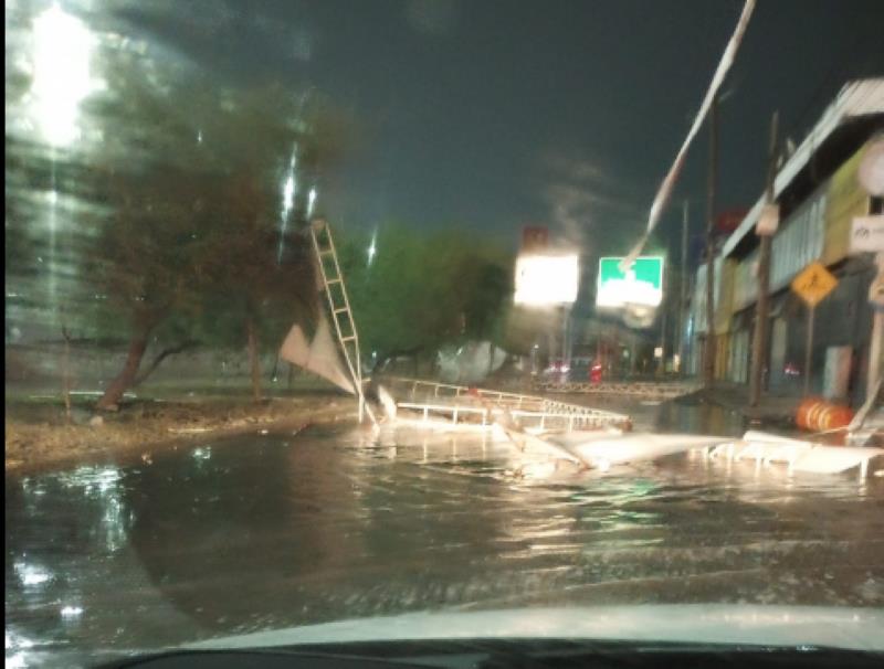 Fuertes vientos, relámpagos y cortes de luz en Santa Catarina (VIDEO)