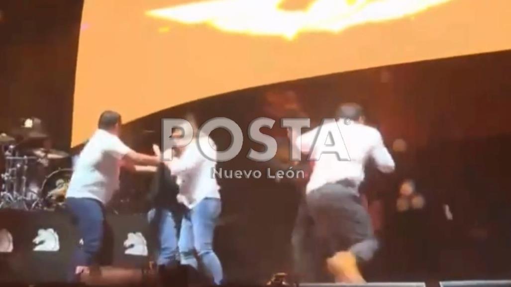 VIDEO: Colapsa escenario en cierre de campaña de Movimiento Ciudadano