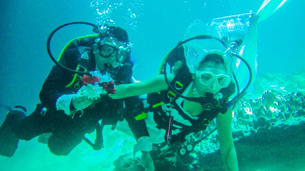 Bodas en cenotes de Yucatán, vive la experiencia de dar el ¡Sí! bajo el agua