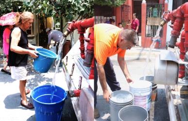 Refuerzan entrega de agua en Santa Catarina por falla en transformadores