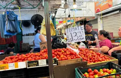 Productos de la canasta básica bajan de precio en el mercado Lucas de Gálvez