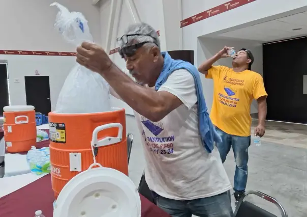 Refugio climatizado en Polyforum recibe a trabajadores de la construcción