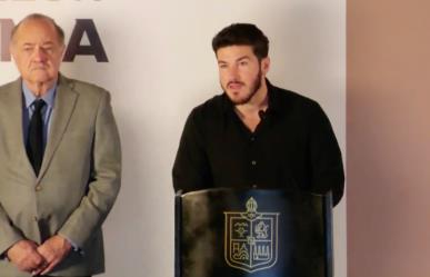 Anuncia Samuel García fondo para víctimas de accidente en San Pedro Garza García