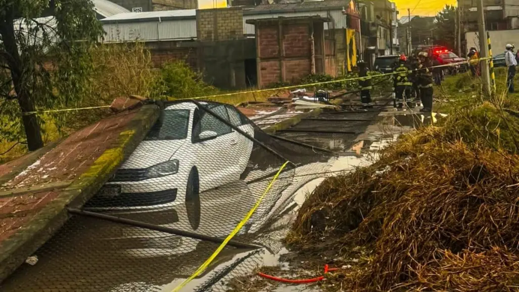 Edomex: Fuerte tornado sorprende a residentes de Toluca y deja dos muertos