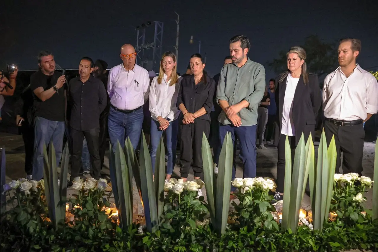 Durante su visita, Canavati expresó su profunda tristeza por lo ocurrido y ofreció sus condolencias a las familias afectadas. Foto: Movimiento Ciudadano.