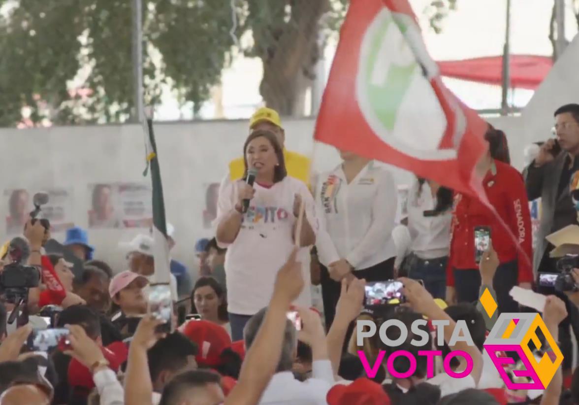 Durante su visita a Tepito, Xóchitl Gálvez se comprometió a ofrecer servicios legales y garantizar un entorno más ordenado y limpio para los comerciantes y vecinos del barrio. Foto: Cortesía