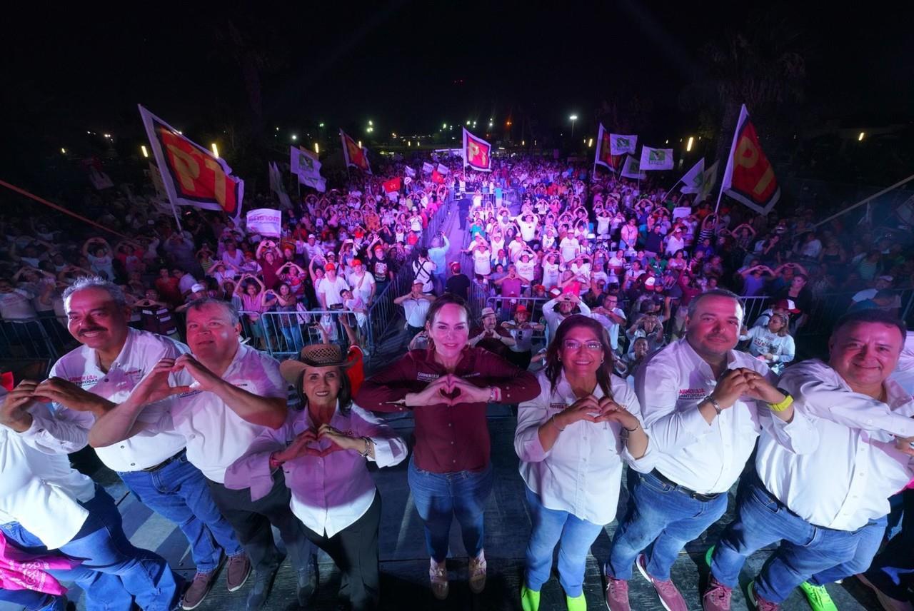 Respaldo masivo a Carmen Lilia Canturosas en cierre de campaña del Distrito II