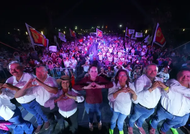 Respaldo masivo a Carmen Lilia Canturosas en cierre de campaña del Distrito II