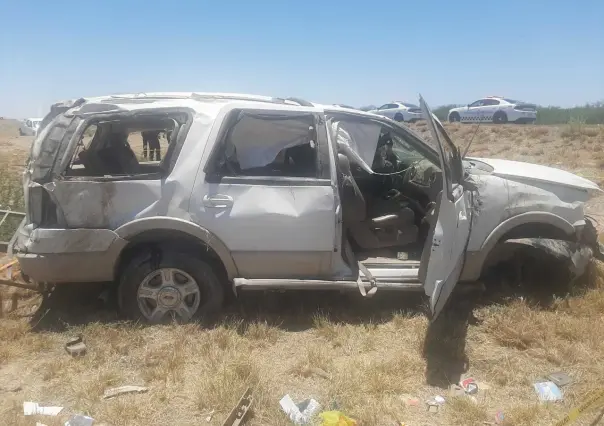 Mujer muere en una volcadura ocurrida entre Durango y Chihuahua