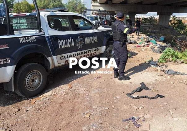 Hallan dos mujeres sin vida en puente de Ecatepec