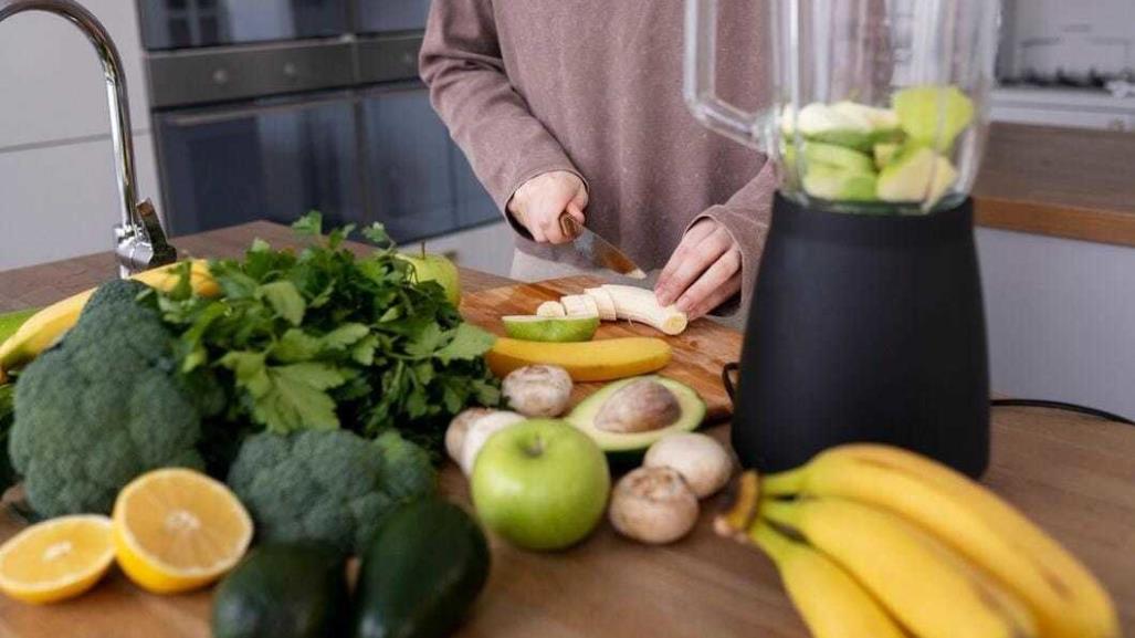 Alimentos refrescantes para mantenerte hidratado en estos días calurosos