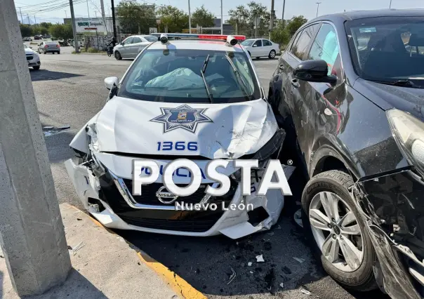 Choque en San Nicolás deja a policía herida