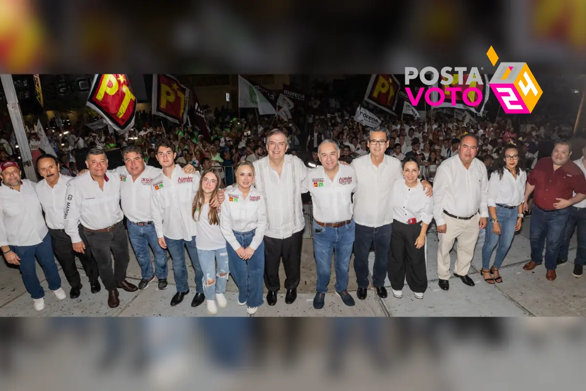 El candidato a la Diputación Federal por el Distrito 8, Adrián Oseguera, acompañado por Marcelo Ebrard, durante su cierre de campaña en Madero. Foto: Carlos García