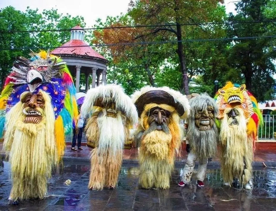 Alistan danza de los Viejos de Corpus para el 30 de mayo en Tenancingo