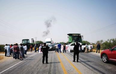 Cierre parcial en Carretera Federal 101 por manifestación de productores de sorgo