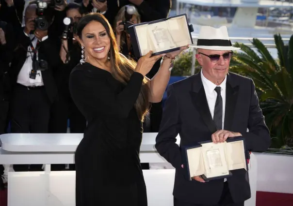 Karla Sofía Gascón en Cannes defiende a la comunidad LGBTiQ +