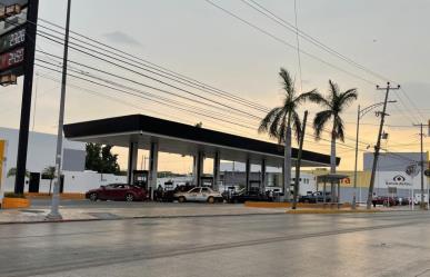 Provocan maestros desabasto de gasolina en la capital de Chiapas