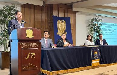 Entregan certificados de competencia laboral a personas de UAdeC y DIF Saltillo