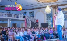 José Luis Garza Ochoa y Karina Barrón se reúnen con mujeres guadalupenses