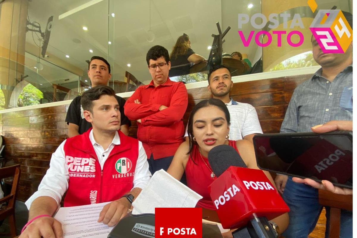 Brian Mendarozqueta, delegado nacional de la Red de Jóvenes por México y Heidi Palmeros, secretaria general. Foto: Rosalinda Morales