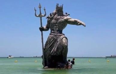 ¡Nueva estatua del Dios Poseidón en Progreso!