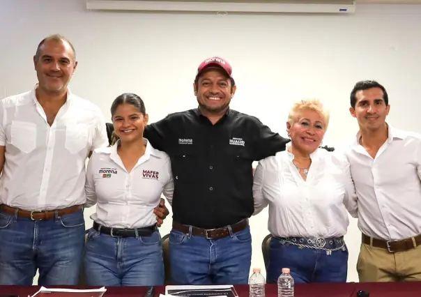 Encuestas prevén triunfo de Huacho Díaz Mena en Yucatán