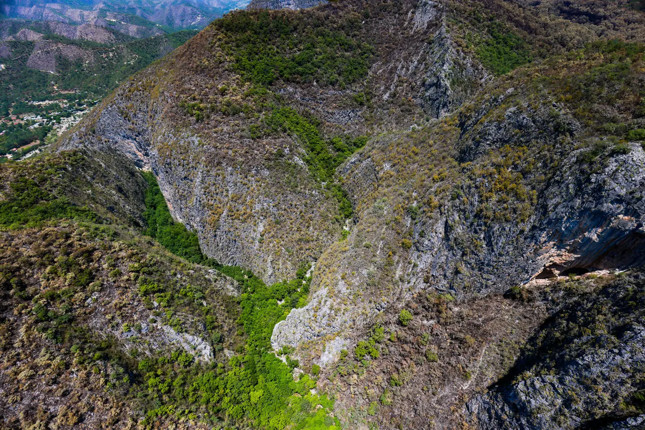 Zona del incendio, Los Cuartones en la Sierra de Santiago, Nuevo León. Foto: Gobierno de Santiago