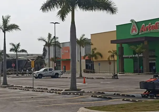 Incendio en Almacenes Ibarra provocará derrumbe de supermercado vecino