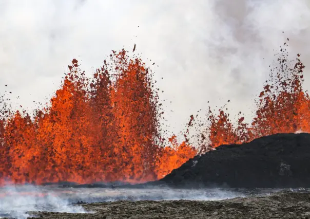 Erupción del volcán en Islandia: evacuación del spa Blue Lagoon