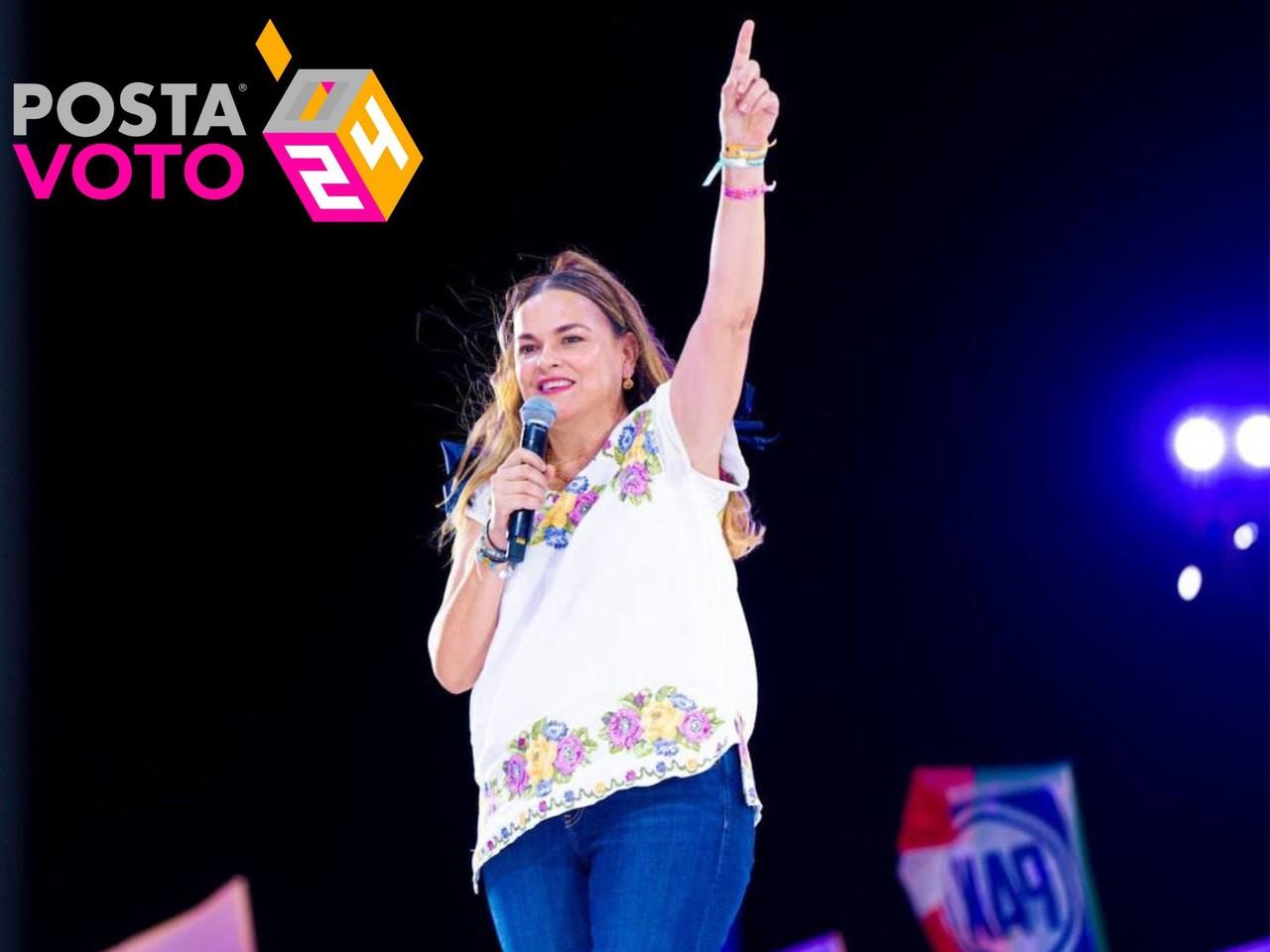 La aspirante a la Alcaldía de Mérida por el PAN, Cecilia Patrón, participo en el cierre de campaña de Renán Barrera durante la jornada del martes.- Foto cortesía