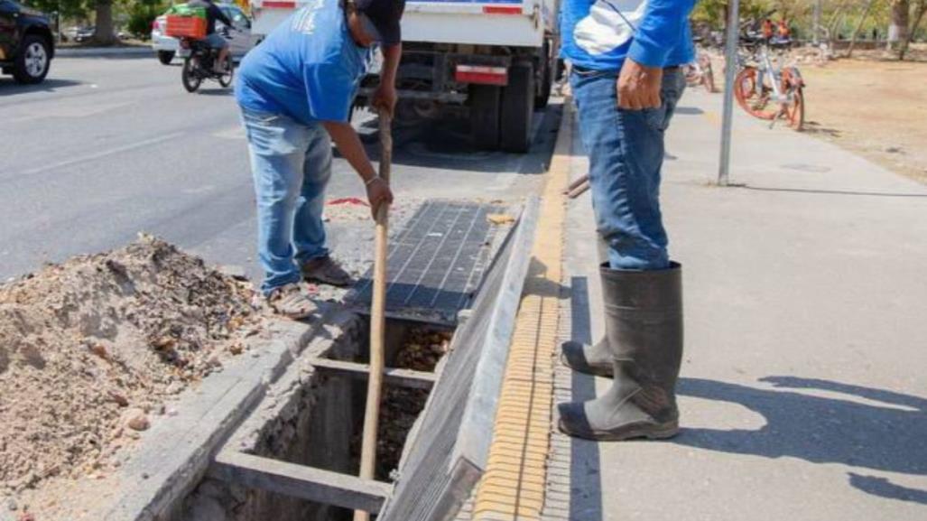 Supervisan pozos pluviales previo a la temporada de lluvias en Mérida