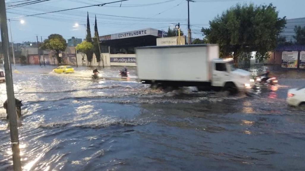 Encharcamientos en Tultitlán y Cuautitlán Izcalli tras lluvias en Edomex