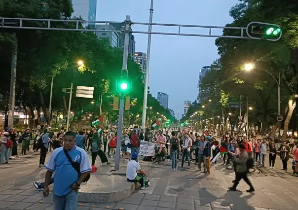 Manifestantes Pro Palestina protestan en Paseo de la Reforma