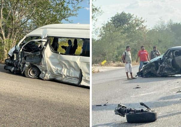 Accidente en Izamal: Auto invade carril y se impacta contra una Van de pasajeros