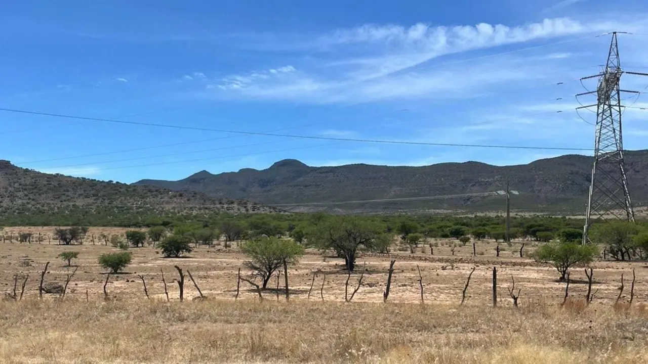 El alcalde de Durango prometio garantizar el vital liquido con pipas en los poblados que tengan complicaciones con el agua. Foto: Jesús Carrillo.