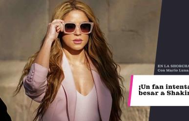 ¡Un fan intenta besar a Shakira!