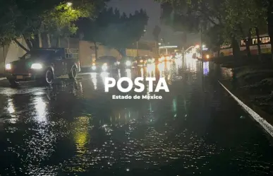 Inunda lluvia Ecatepec...otra vez (VIDEO)