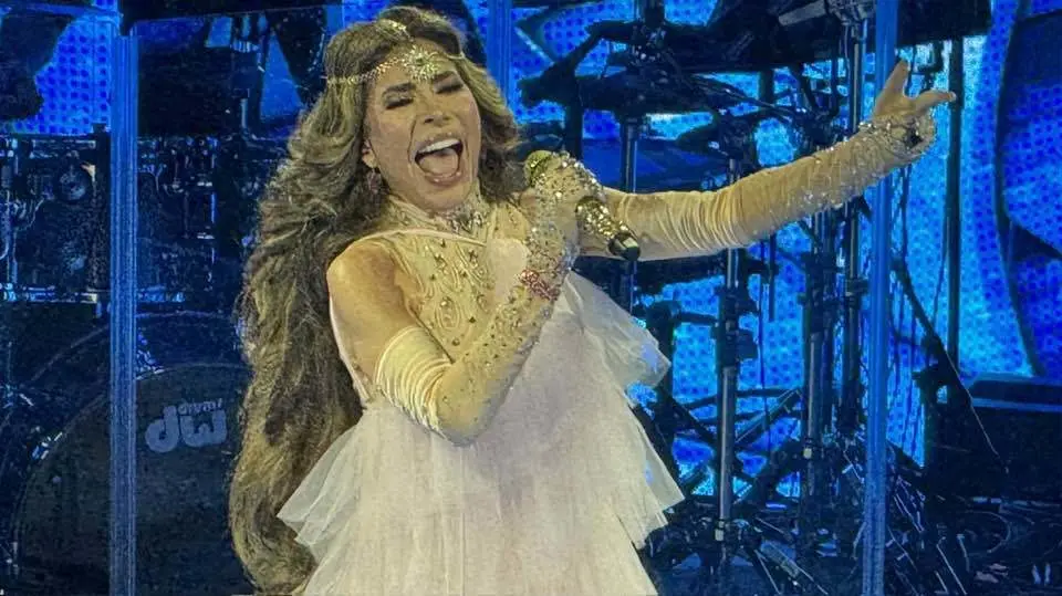 Gloria Trevi emociona con sus éxitos al público de Monterrey