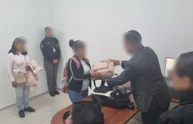 Devuelven útiles escolares a víctimas de Naucalpan