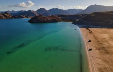 ¡Adiós calor! Visita playa Santispac en Mulegé