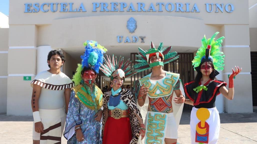 Promueven la literatura indígena en la Prepa Uno de la UADY