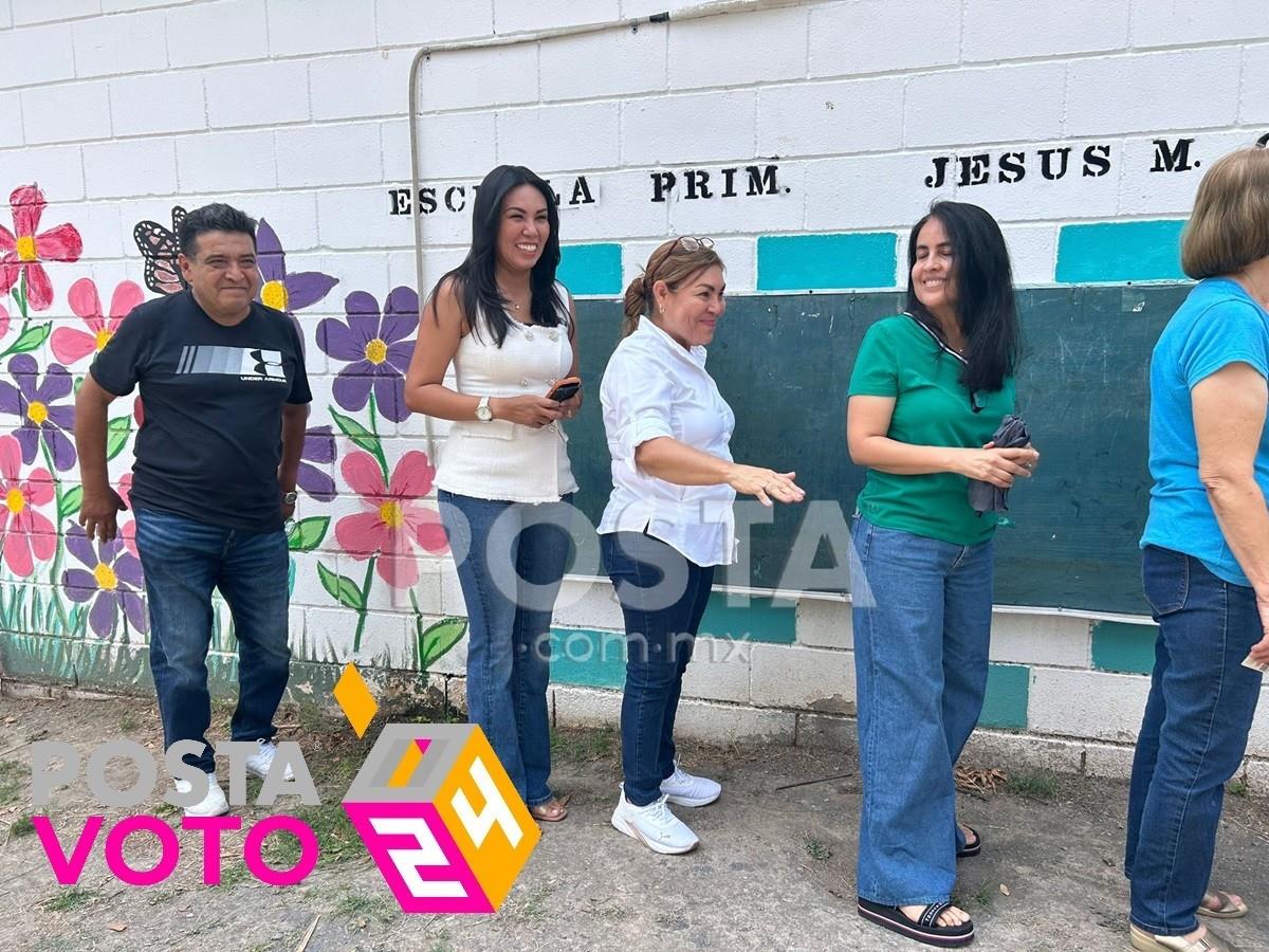 Ale Morales acude a votar en familia en San Nicolás