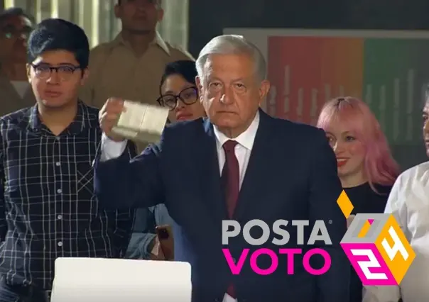 Acuden AMLO y Beatriz Gutiérrez Müller a votar